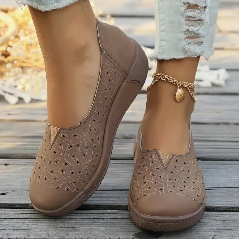 

Модная обувь для женщин 2024 года, горячая распродажа, женские туфли на плоской подошве One Kick, осенние туфли с круглым носком, однотонные, повседневные, удобные, на низком каблуке, большие размеры 43 коричневый