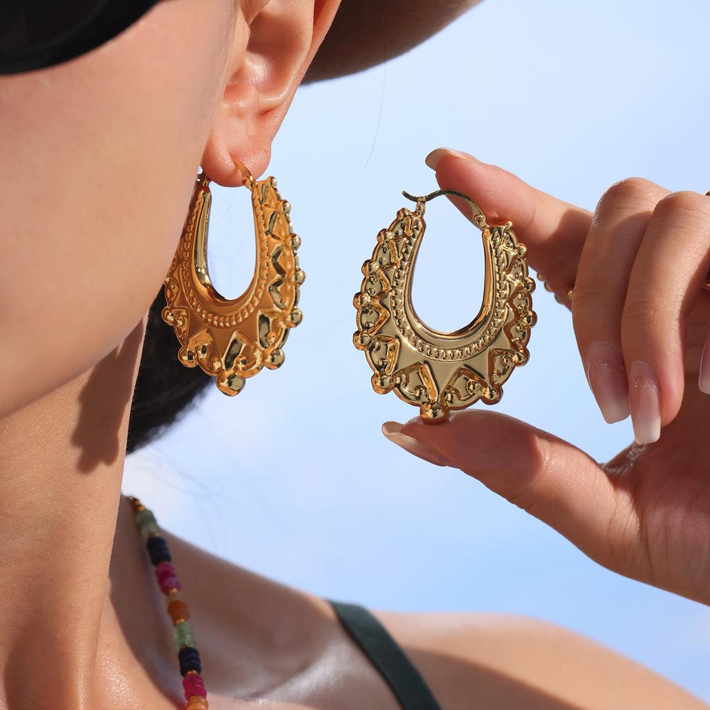 Pendientes Geométricos Exagerados Huecos para Mujer Estilo Metálico Versátil Joyería de Nicho INS Europea y Americana Personalidad
