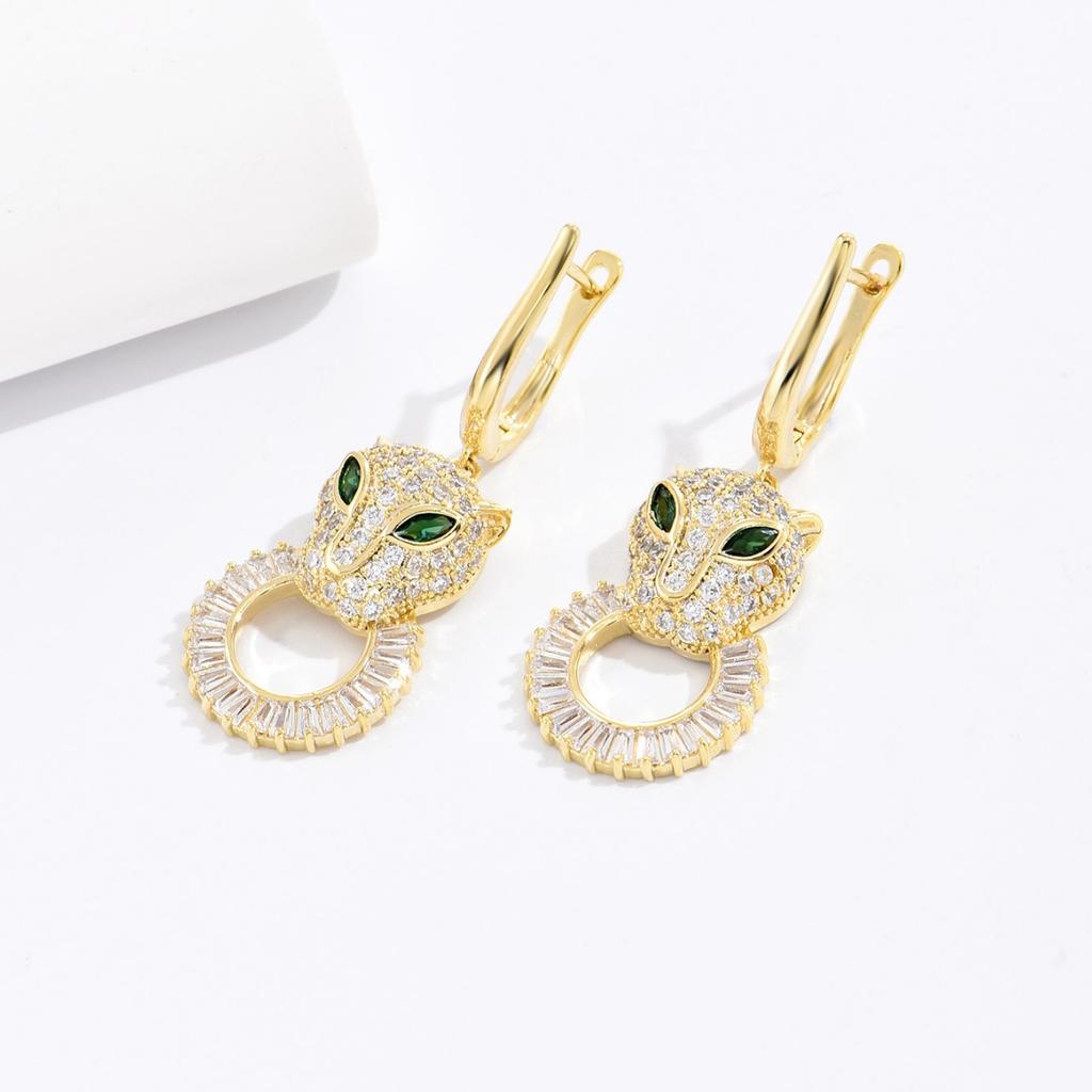 Creative, Personalized, Realistic Cheetah Earrings with Light Luxury and Slightly Inlaid Green Eyed Leopard Earrings