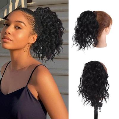Lockige wellige Pferdeschwanz-Extensions Synthetische Clip-In Haarverlängerungen Elegant für den täglichen Gebrauch Haarschmuck Halloween Weihnachten
