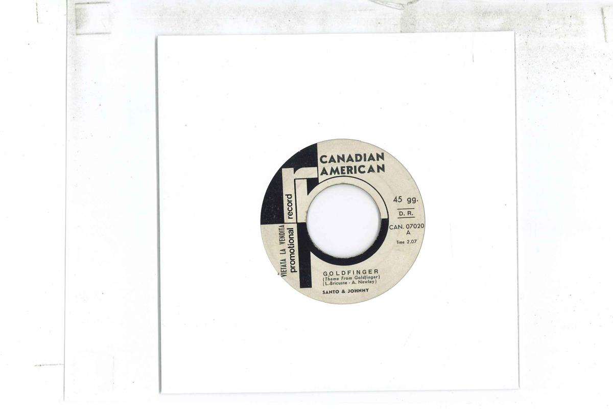 

7-дюймовая пластинка SANTO JOHNNY Goldfinger Я оставил свое сердце в С.Ф. CAN07020PROMO КАНАДСКАЯ AMERI 1965 Италия Рок Б/У