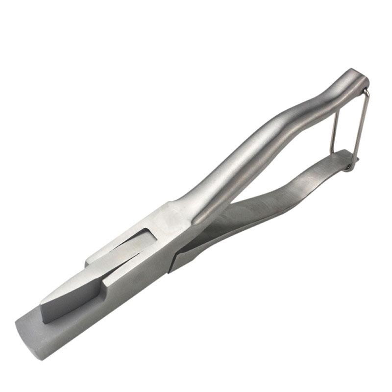 Clești veterinari în formă de U pentru crestarea urechilor și etichetarea porcilor și scroafelor