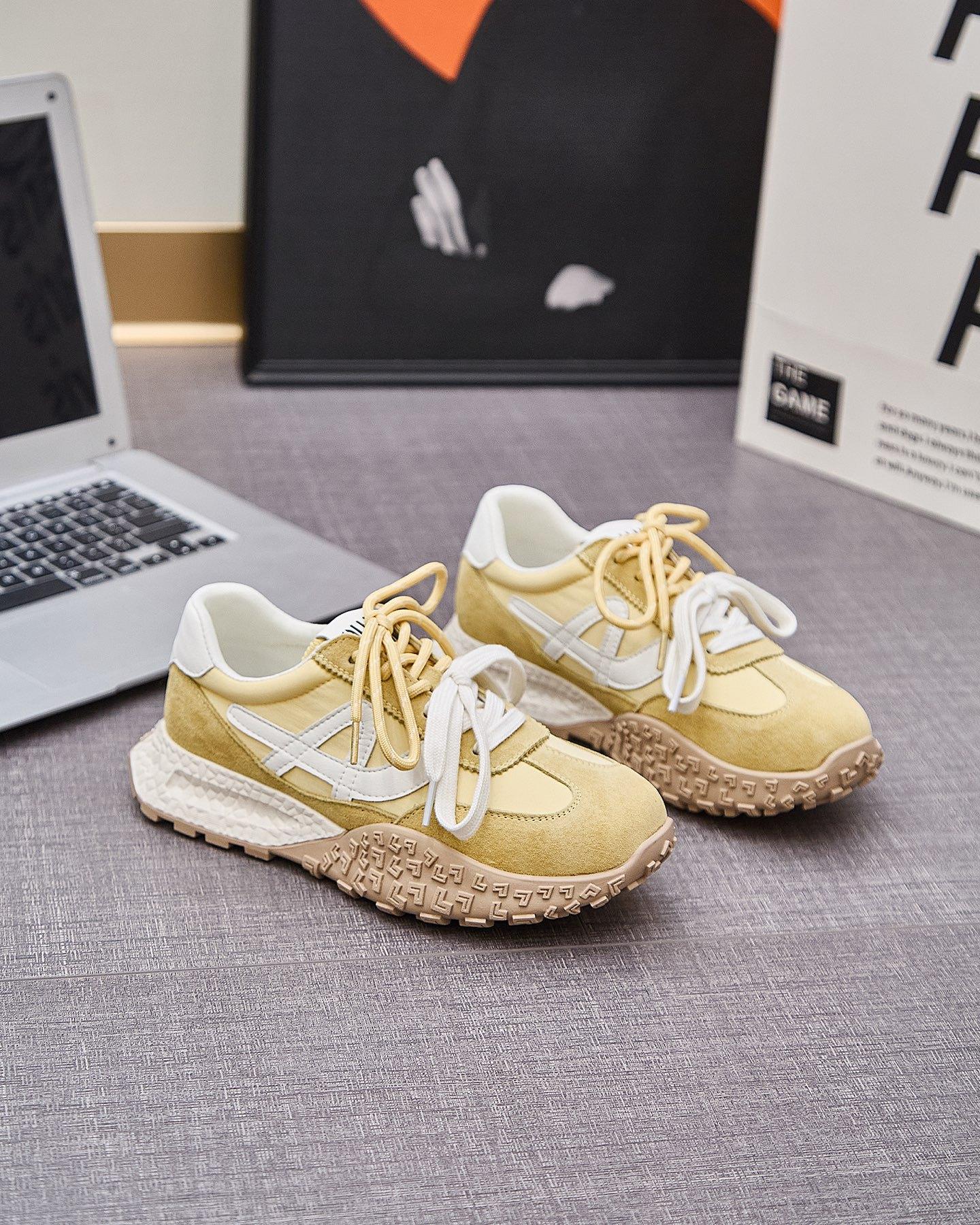 

Platform-soled Forrest Gump shoes 2025 spring new popular women s shoes retro casual sports shoes versatile German training shoes 35