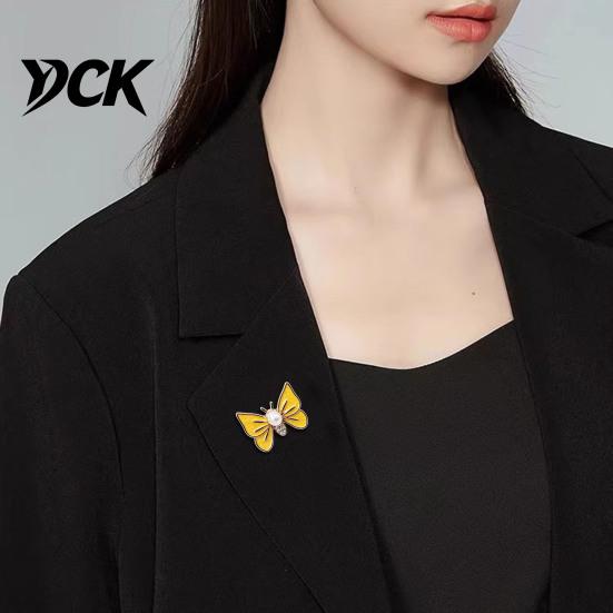 Butterfly Shaped Brooch Faux Pearl Rhinestone Brooch, Dainty Decorative Badge Pin Pin, Sweater Cardigan Coat Dress Jewelry Accessories Daily Wear