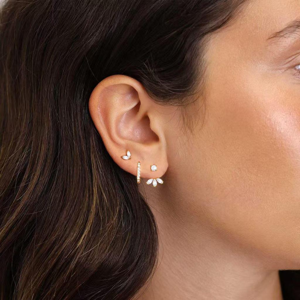 Versatile Leaf-shaped Zircon Earrings – Luxury Electroplated Design