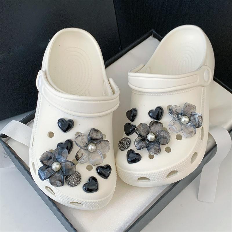 Rhinestone Detachable Shoe Charms 14Pcs Black Ink Flower Heart Design DIY Decor for Clogs Backpacks Daily Use