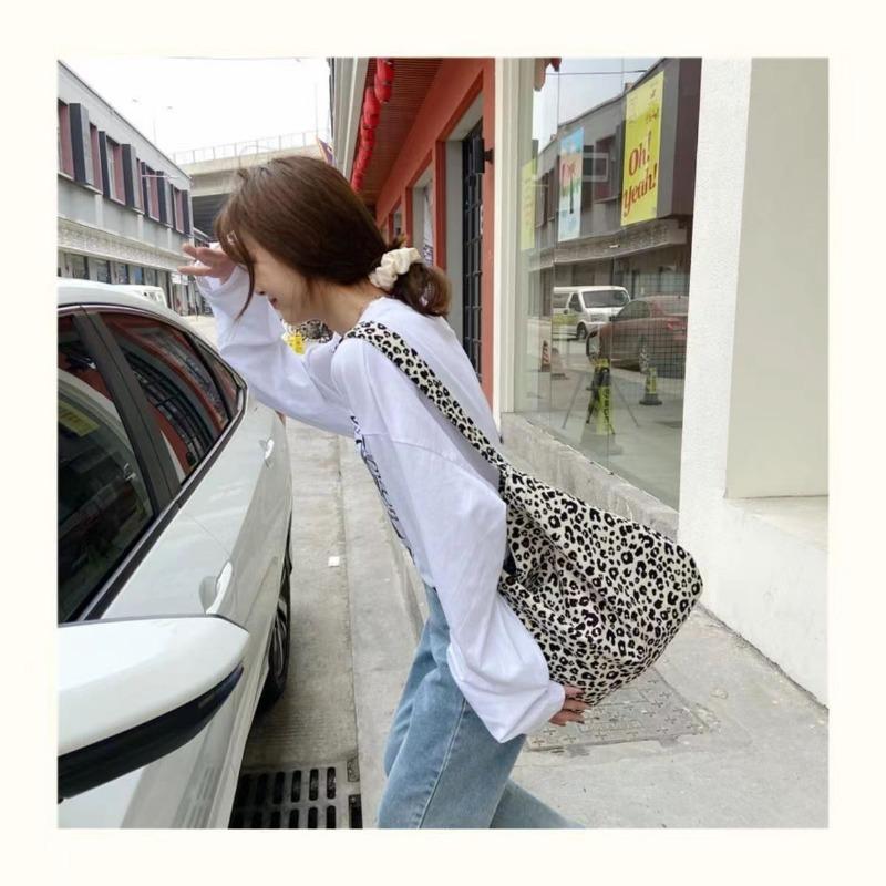 New Commuter Versatile Large Capacity Leopard Print Tote Bag