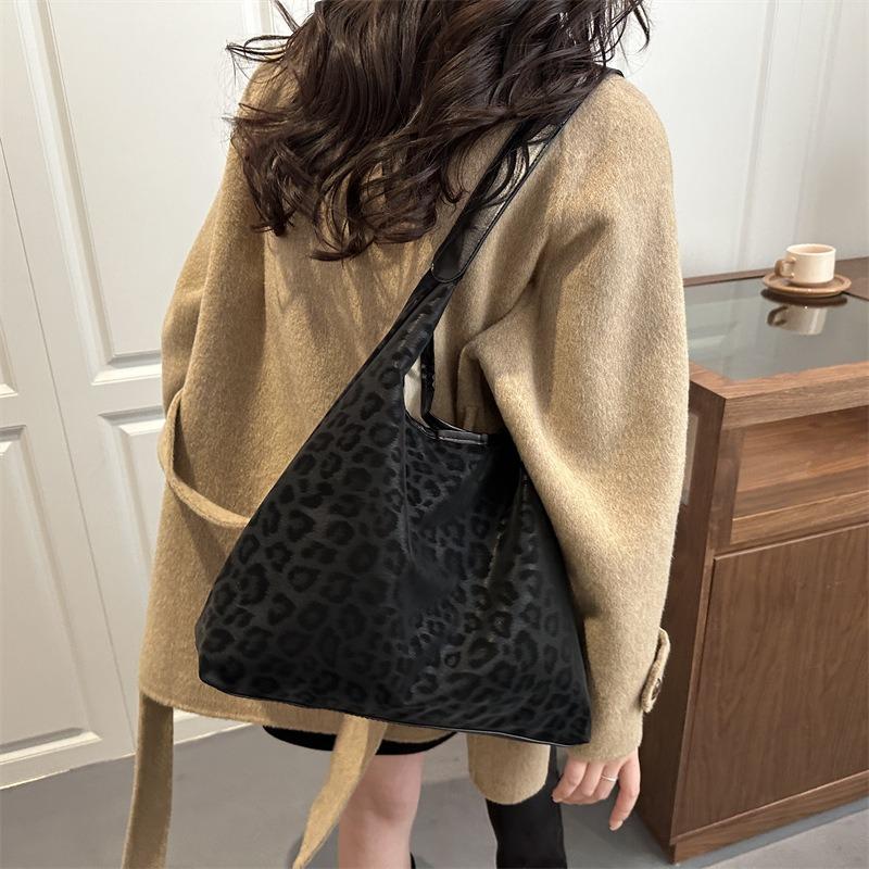 Retro fashion leopard print tote bag women's trend casual large capacity shoulder bag versatile underarm bag commuting