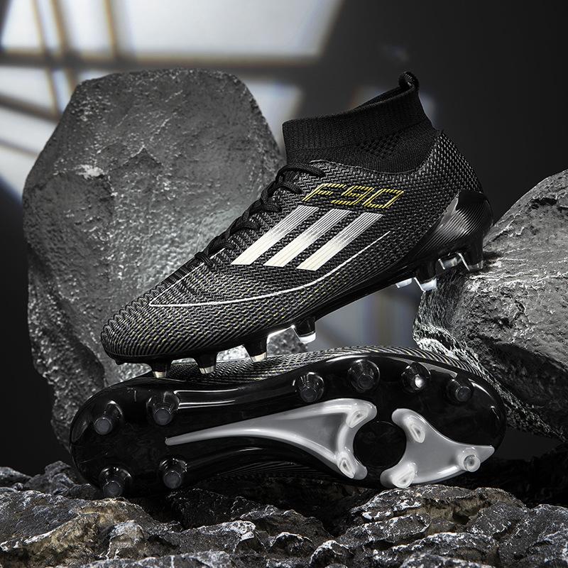 Spot High-top Football Shoes Men's and Women's Soccer Shoes Long Nail Sneakers Broken Nail Football Training Shoes