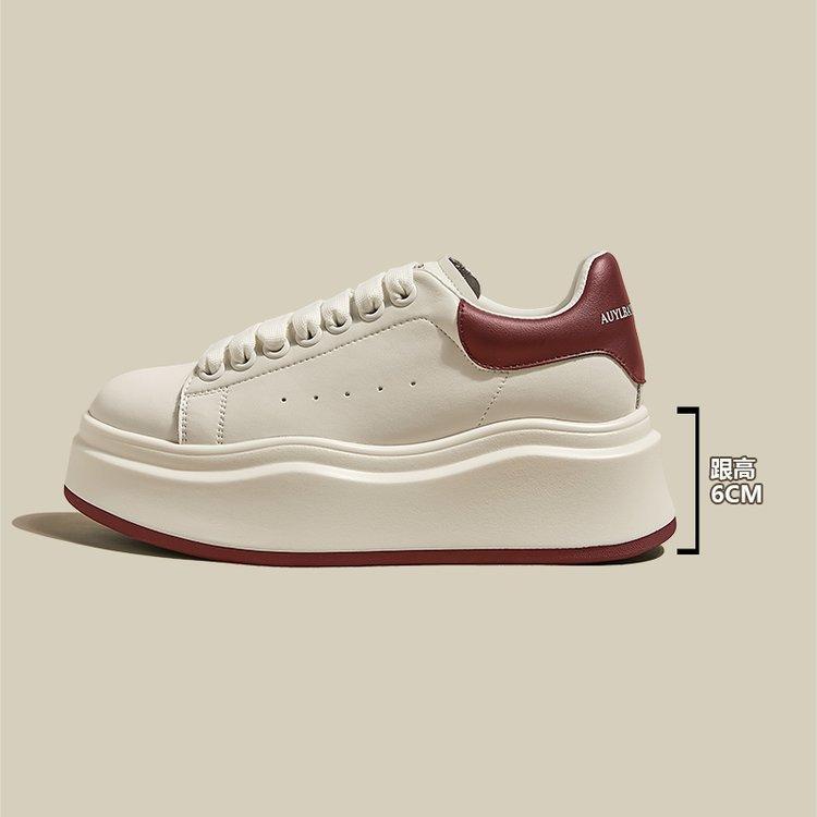 Small women's shoes leather platform McQueen white shoes women's 2025 spring new versatile height-increasing shoes casual board shoes