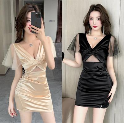 Schwarzes kurzärmeliges V-Ausschnitt-Kleid Sexy Kleid Damen Schlank Skinny Hüftrock Fußbad Massage Kurzer Rock
