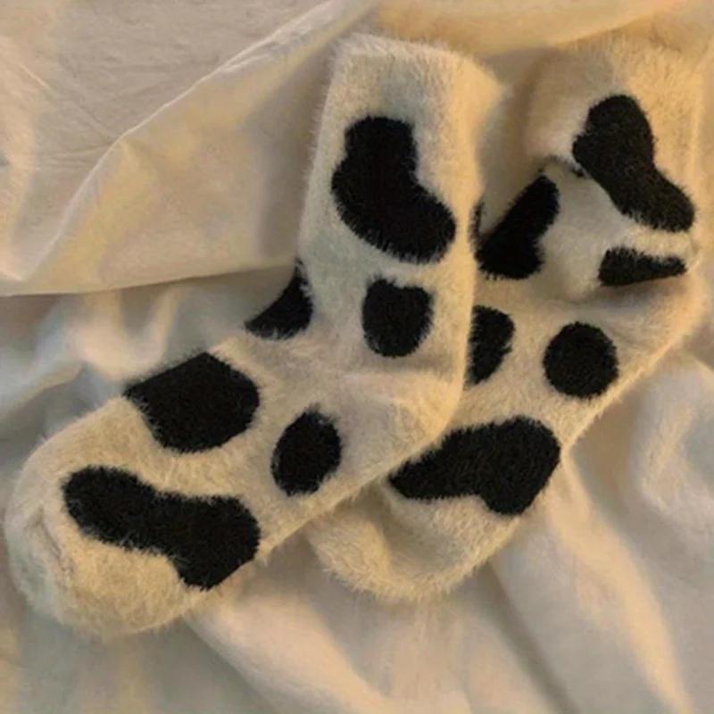 2 Pairs Cute Cow Print Socks for Winter, Warm Plush Mid-Calf Socks for Women, Soft Comfortable Casual & Home Wear, Fashionable G