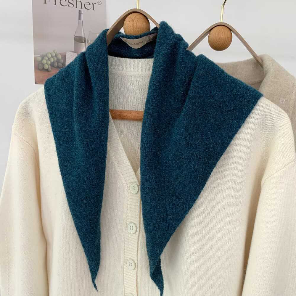 Solid color multi-functional knitted scarf autumn and winter triangle scarf headscarf thermal shawl knitted scarf face scarf