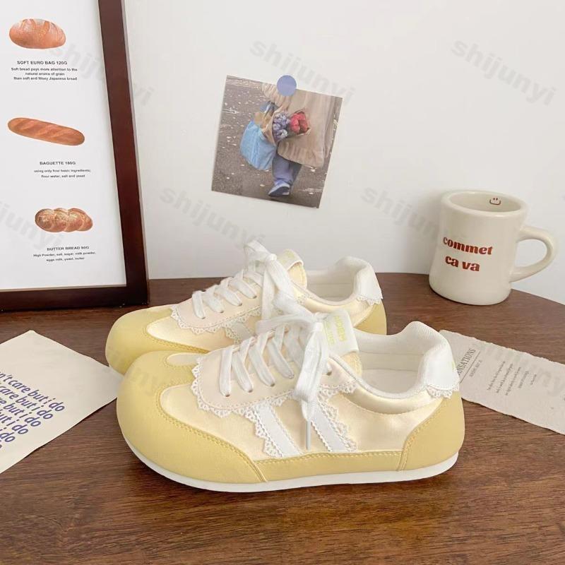 Fashion Autumn Women Flat Shoes 2025 New Fashion Vintage Casual Sports Board Shoes Fashion Lace Non-slip Comfort Outdoor Leisure Shoes