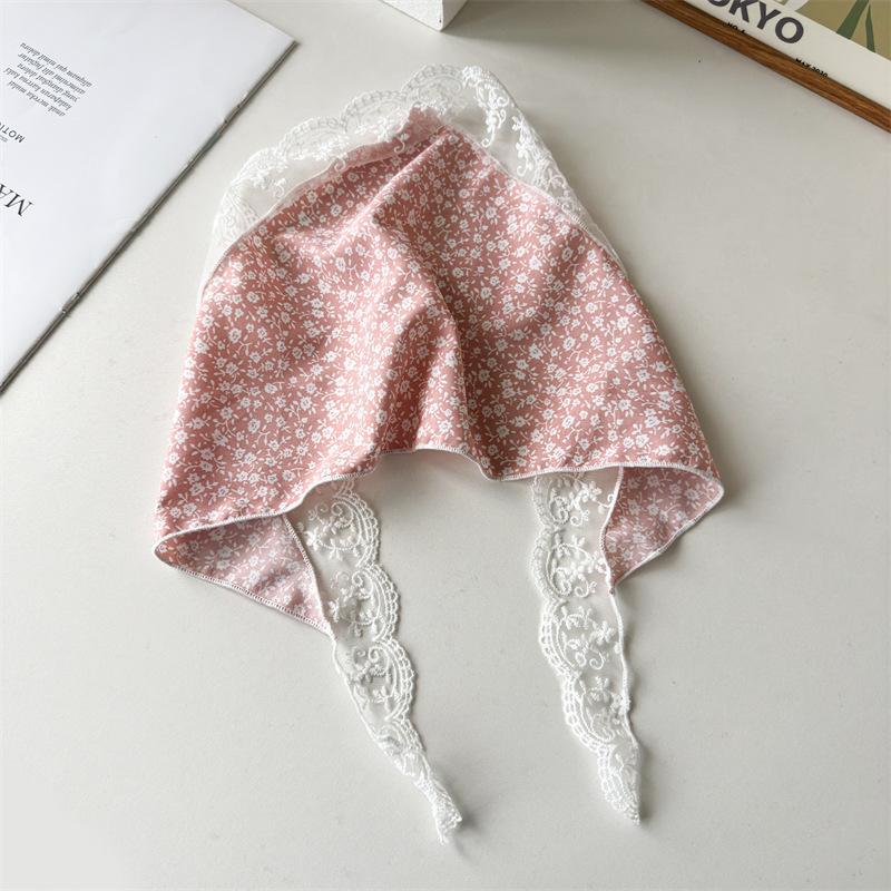 Spring Summer Floral Head Scarf with Decorative Lace Edge for Women Daily Wear Breathable Versatile Fashion Accessory