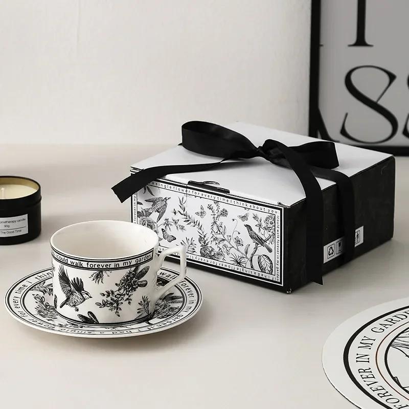 

Vintage Elegant Ceramic Coffee Cup and Saucer Set Chic Bird Flower Exquisite Water Cup Home Afternoon Tea Dessert Tray Gift Box