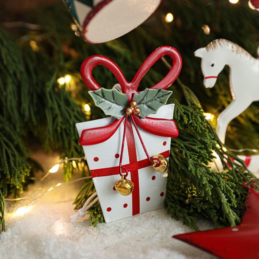 Nordic Style Xmas Tree Hanging Pendant Iron Snowflake Pendant  Party Favors