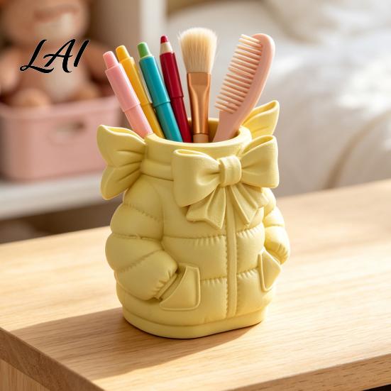 Unique Gift for Women Cute Bow Puffer Jacket Pen Holder 3D Printed Desktop Organizer Decorative Makeup Brush Storage Cup Cup Creative Container