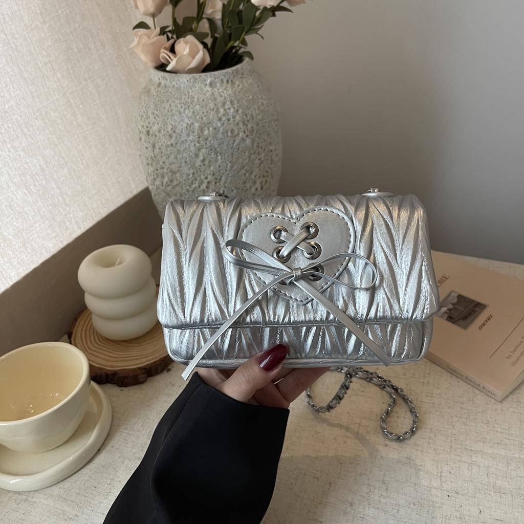 Fashionable and trendy women's  new high-end pleated diamond grid chain single shoulder crossbody small square bag