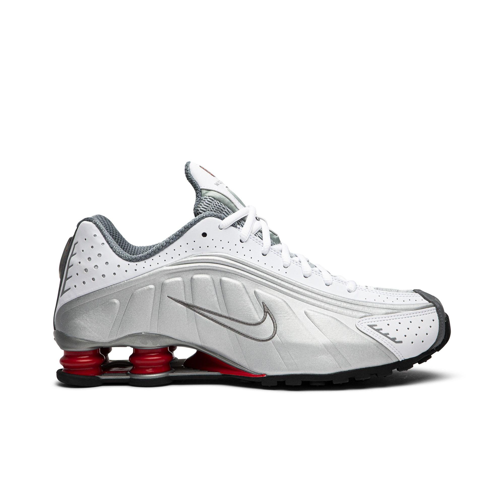 Nike Shox R4 Retro `Comet Red`