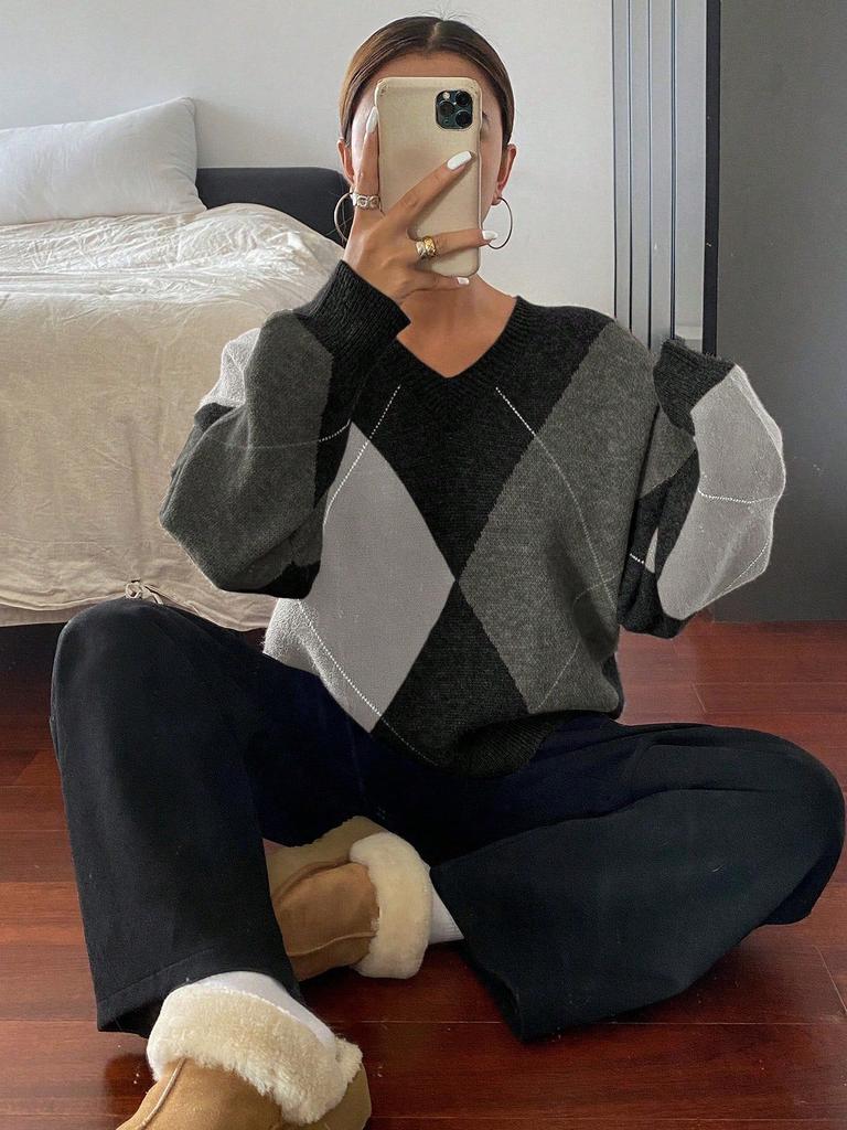 Vintage Contrast Rhomboid V-Neck Sweater Top