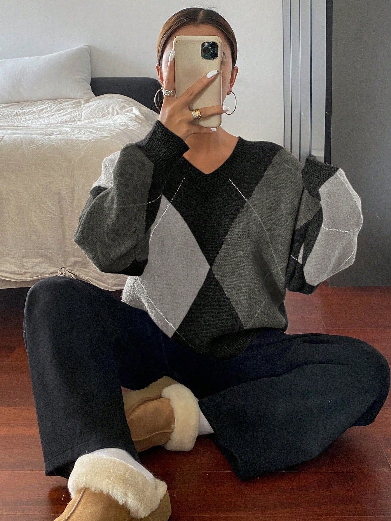 

Вінтажний контрастний ромбоподібний топ-светр з V-подібним вирізом One size чорний/сірий колір