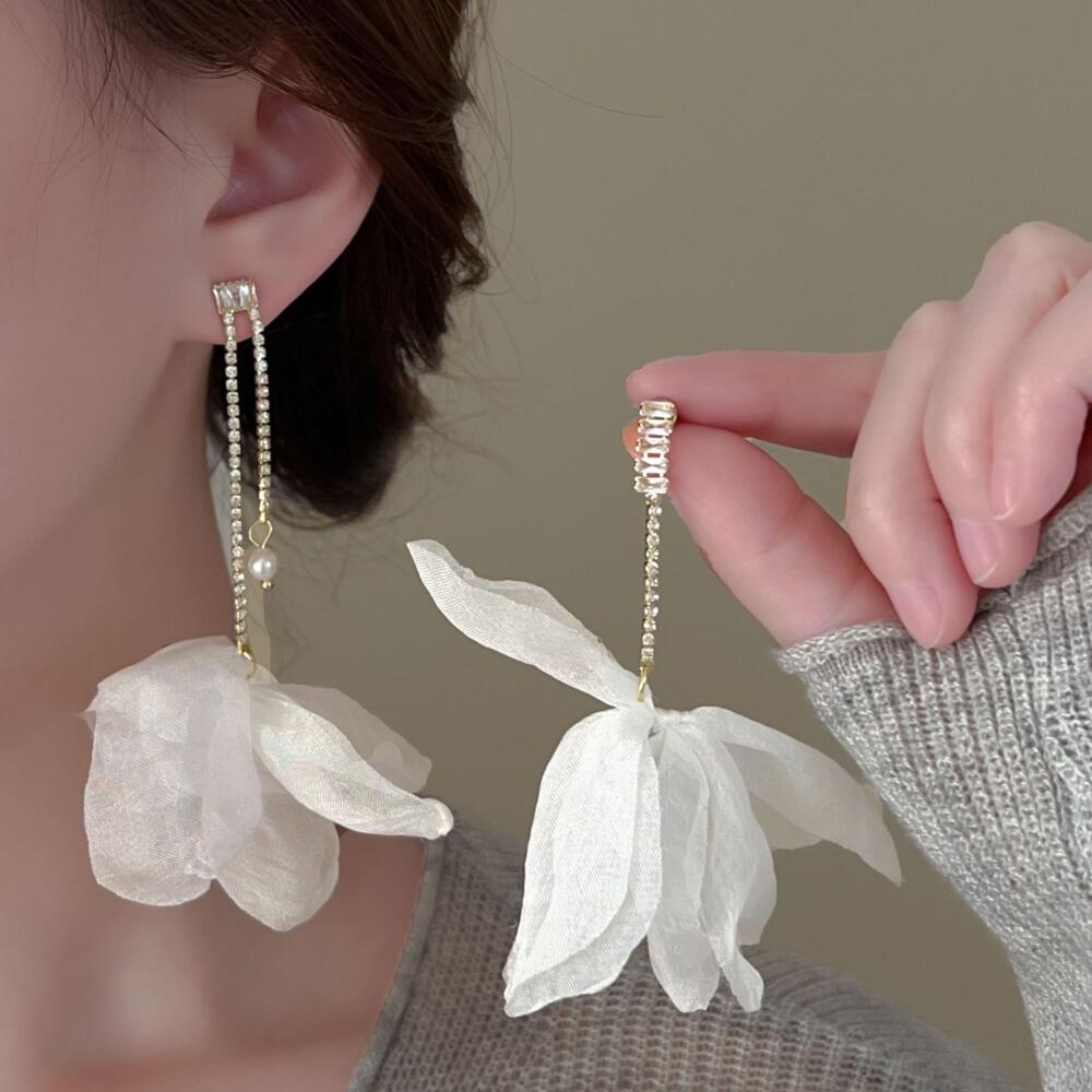 Fashion Flower Zircon Pearl Earrings for Women Exquisite Long Tassel Earrings Summer Seaside Vacation Jewelry Accessories
