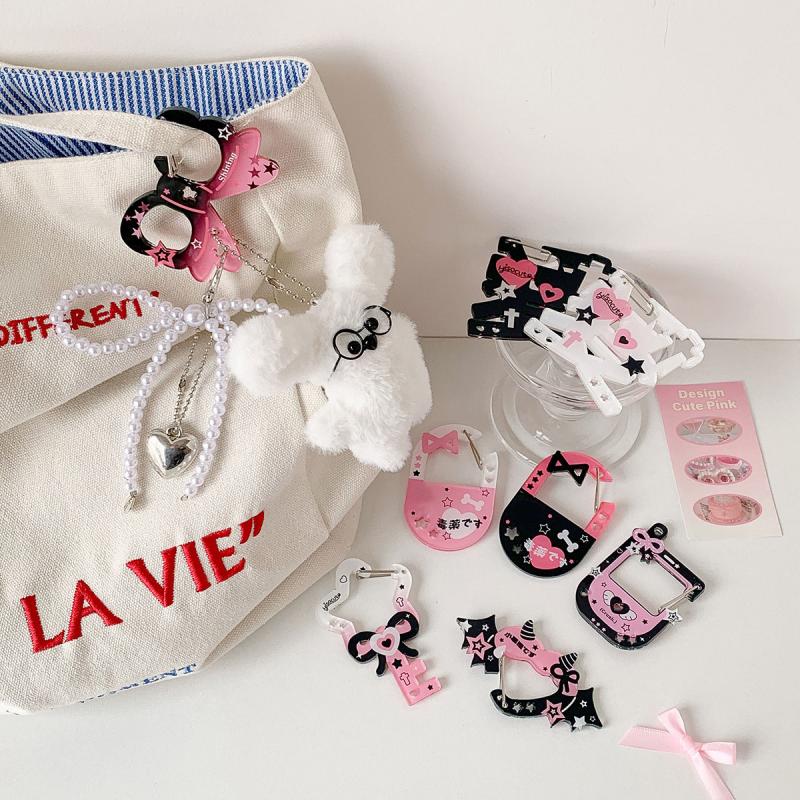Sweet Cool Girls Acrylic Keychain Hook Pink Black Hanging Decoration For Bag Pendant Doll Toy Holder Personalized Pendant Gift