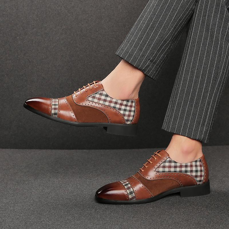 Fashion Italian Style Men's Brogue Shoes Anti Slip Wear-resistant Men's Leather Casual Shoes Business Work Mens Shoes Plus Size 38-47