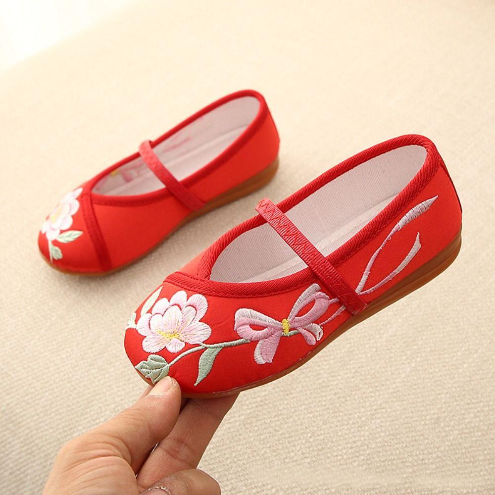 Chinese Style Girls' Dancing Shoes Wear Resistant Embroidered Cloth Shoes Ballet Shoes Walking