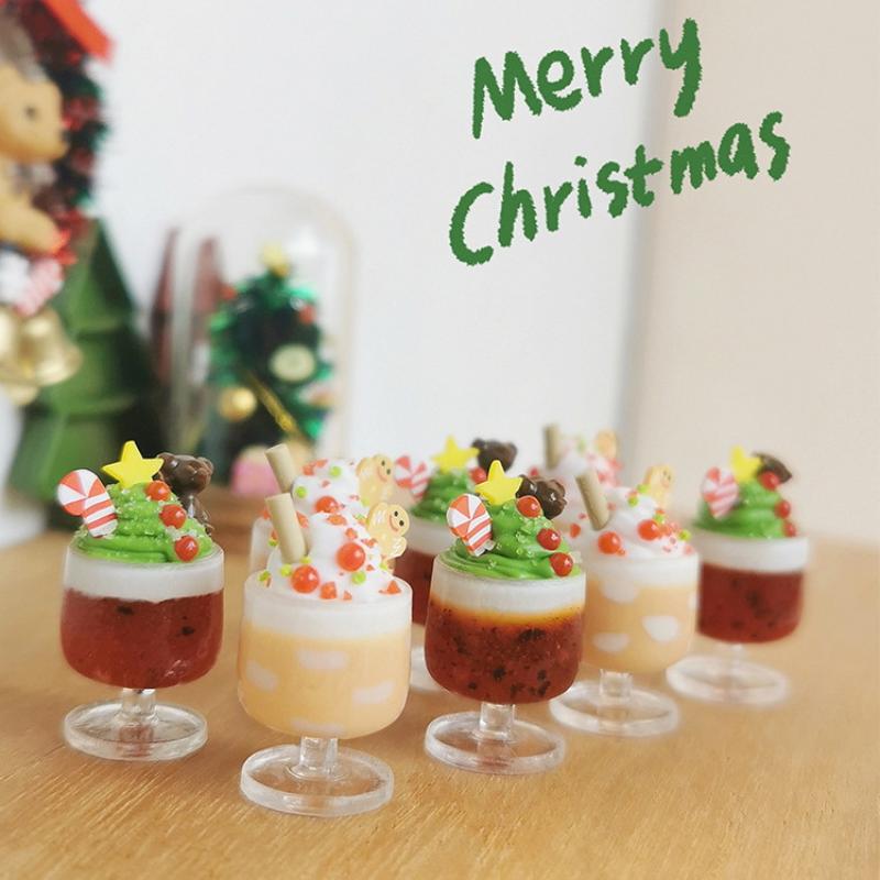1Pcs Diy Dolls Accessories Cute Christmas Gingerbread Man Miniature Dollhouse Fruit Ice Cream Mini Ice Drink For Xmas Kids Gift