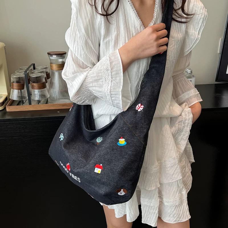 Korean Embroidered Denim Tote Bag Women'S  Sle Large Capaci Commuter Denim Oulder Crossbody Bag Tote Bag