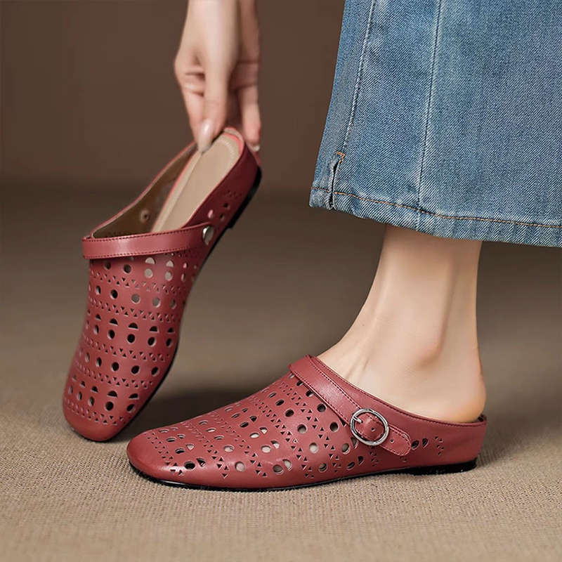 Hollow flat heel soft sole one-word buckle with lazy slippers 2025 new bag head thick heel fashion versatile sandals women