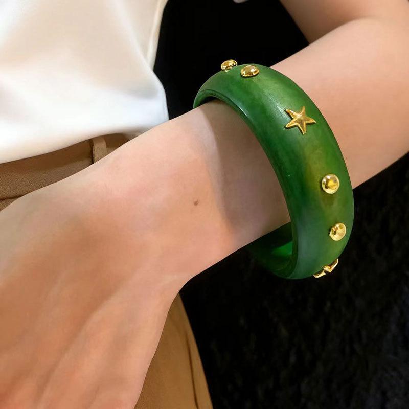 American Vtage Wooden Star Bracelet Female Exaggerated Spice Girl Wide Bracelet Spring Summer Bohemian Bracelet