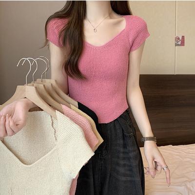 T-shirt Tricot Col V Manches Courtes Modèles Été Femme Sens du Design Épaule Positive Niche Slim Court Hauts Assortis Irréguliers Pulls Décontractés T-shirts
