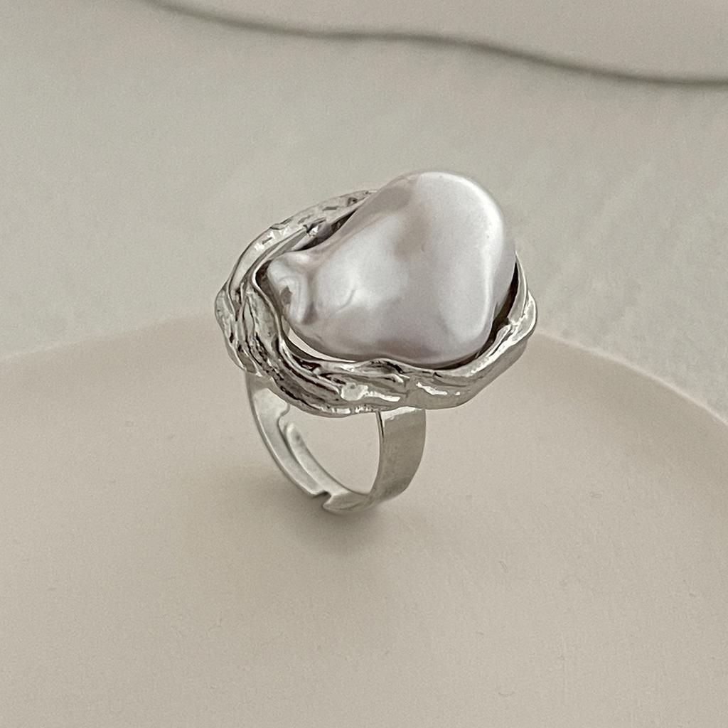 Baroque Special-Shaped Imitation Pearl Ring Set, Fashionable Style Metal Pleated Flower Ring For Women