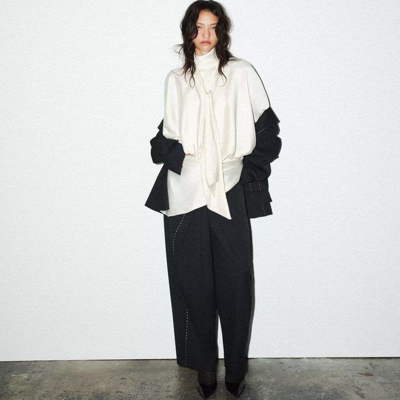 Za Autumn and Winter New Arrivals Women's Clothing Zr European and American Style Silk Satin Texture Scarf-Decorated Short Dress 4661215 251