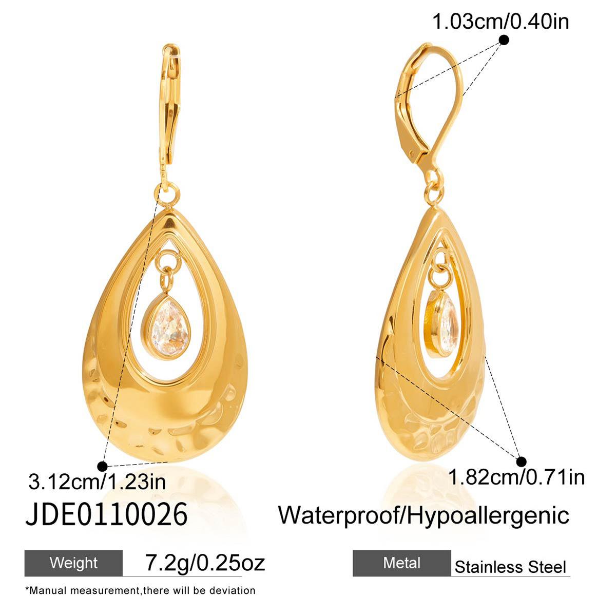 Light luxury niche high-end earrings, water drop zircon earrings, jewelry.