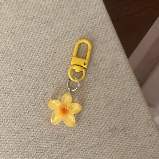 3Pcs Keychain Pendant Transparent Resin Flower Design Small Portable Decorative Pendant Bags Keys Wallets Cars Accessory