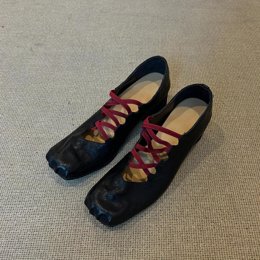 Sheepskin Version~ Retro Niche Cross-strap Single Shoe Pleated Leather Square Head Pig Nose Shallow Mouth Ballet Shoes Women