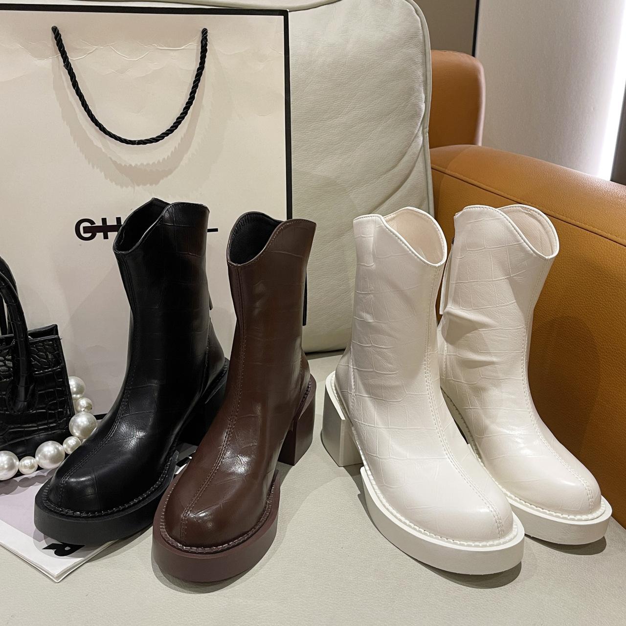 

Short boots women s thick heel thick sole new Martin boots high heel medium tube brown retro spring and autumn single boots 35 бежевий