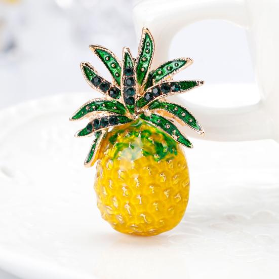 Creative Fruit Pineapple Brooch Pin Shirt Scarf Dress Women Jewelry Decor Gift