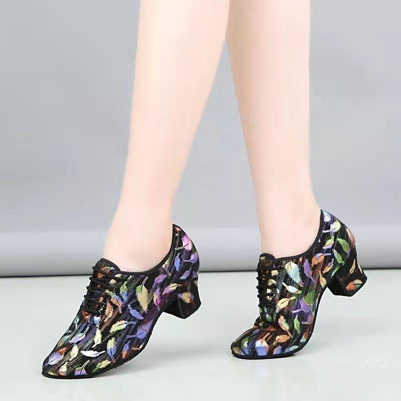 

Fashion Colorful Feathers Women Latin Dance Shoes Teacher Shoes Lace Up Modern Ballroom Shoes 34 разноцветный