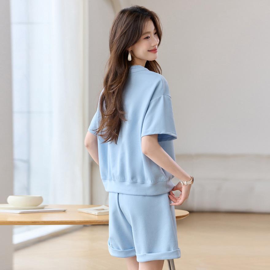 Fashion casual loose sports suit women's summer new loose thin short-sleeved sweater shorts two-piece set