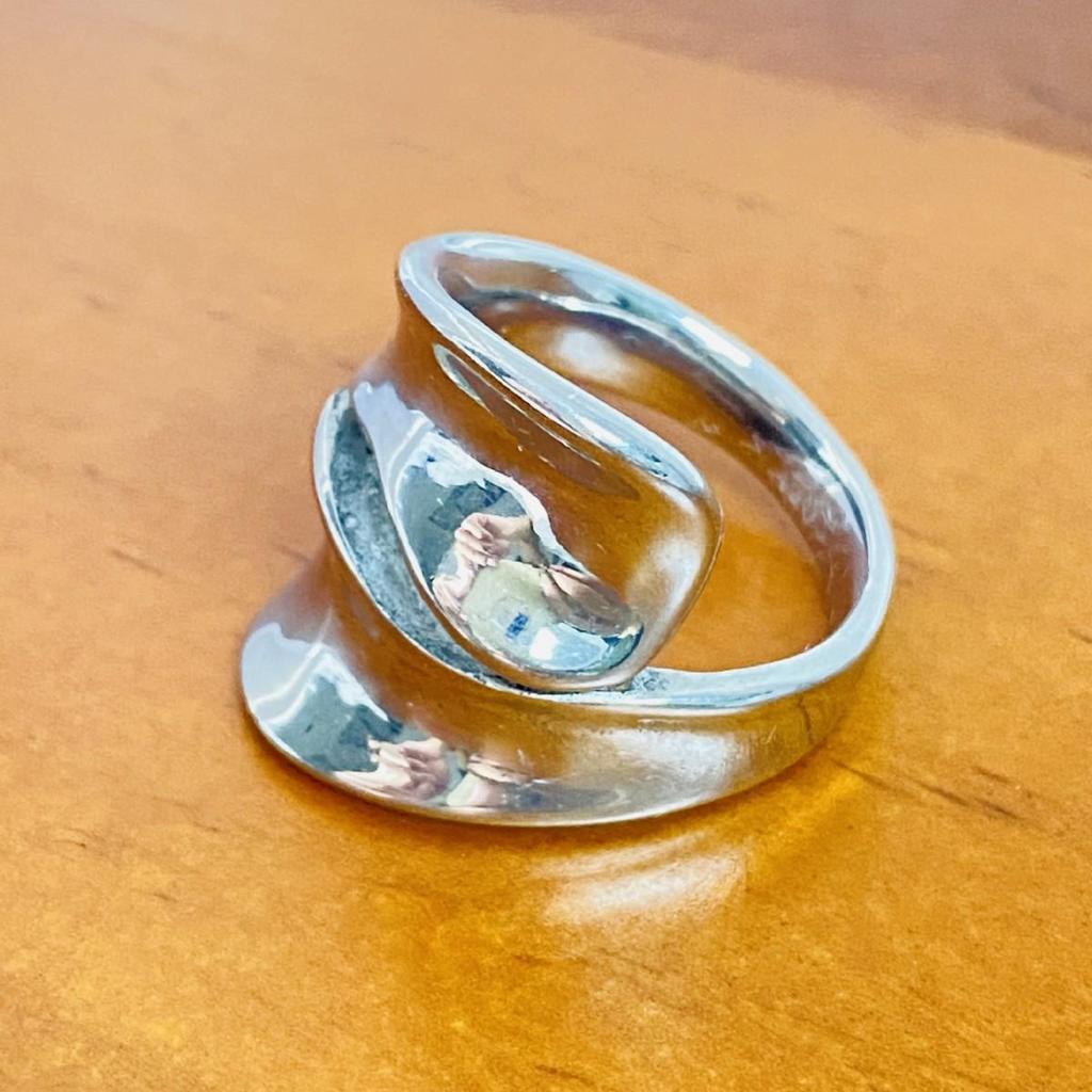Europäischer & Amerikanischer Stil 18K Edelstahl Tropfglasur Ringe – Unregelmäßig, Kreativ, Nicht verblassender Schmuck.