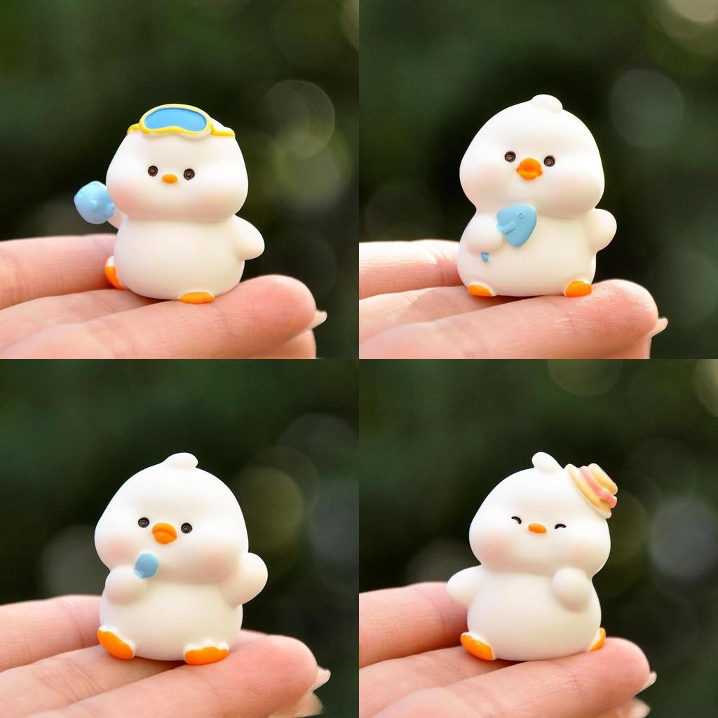 Resin Sea Animal Duck Sculpture For Indoor And Outdoor Creative Scenes