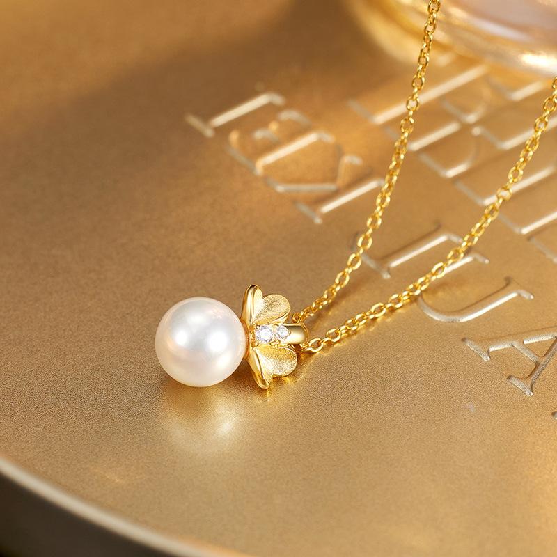 S925 pure silver pearl necklace, light luxury, niche women's pendant, collarbone chain, fashionable women's high-end jewelry, daily wear jewelry gifts