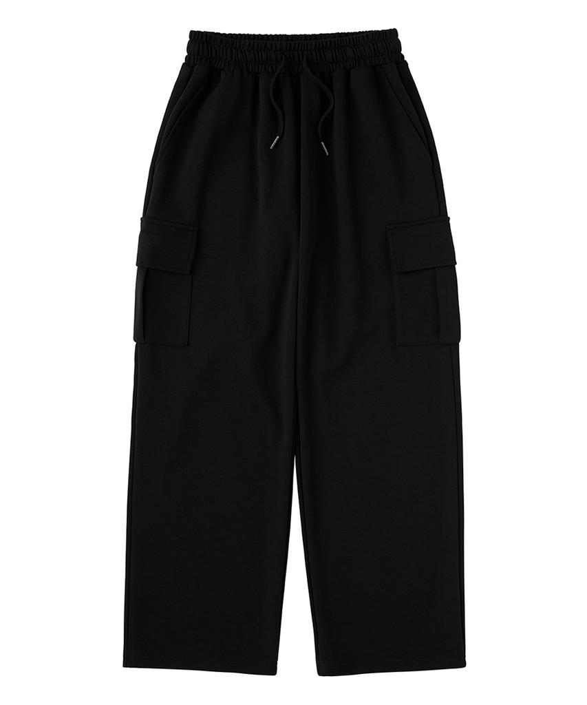 URBANAGE Single-Pleat Wide Cargo Sweatpants_Black