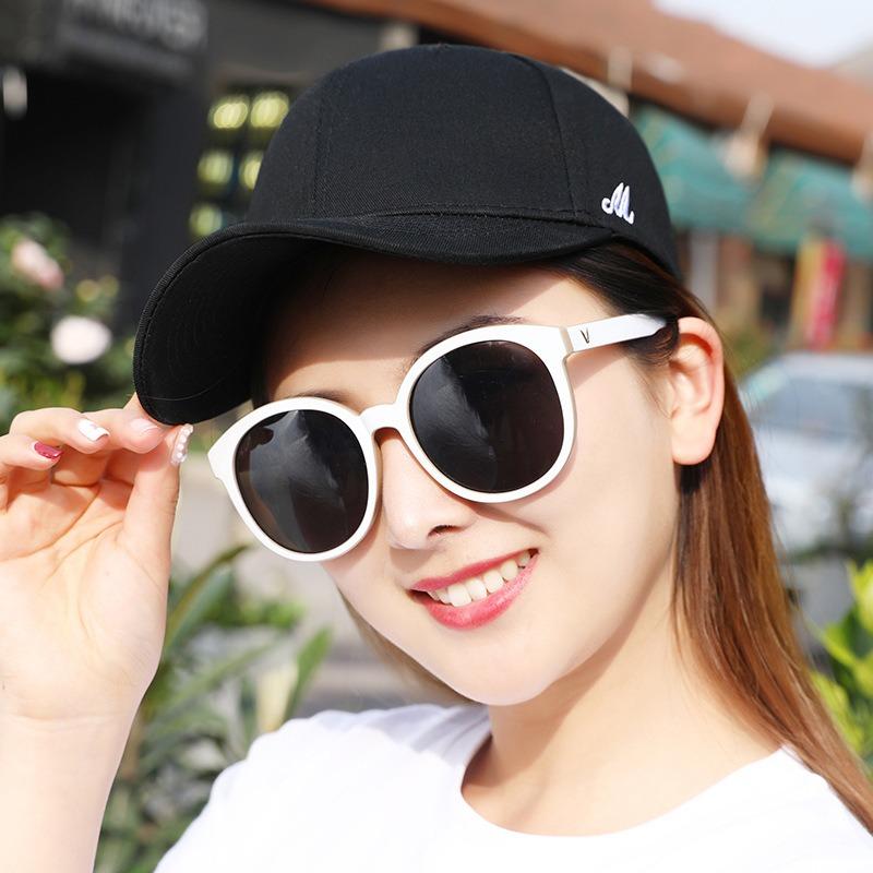 Hat Men's trendy spring and autumn sun hat Summer sun protection Baseball cap Women's black cap, trendy brand