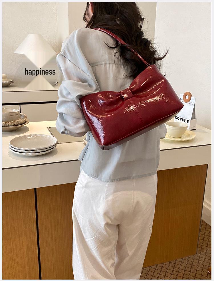 2026 Stylish Women's PU Leather Bow Handbag & Versatile Crossbody Chain Shoulder Bag
